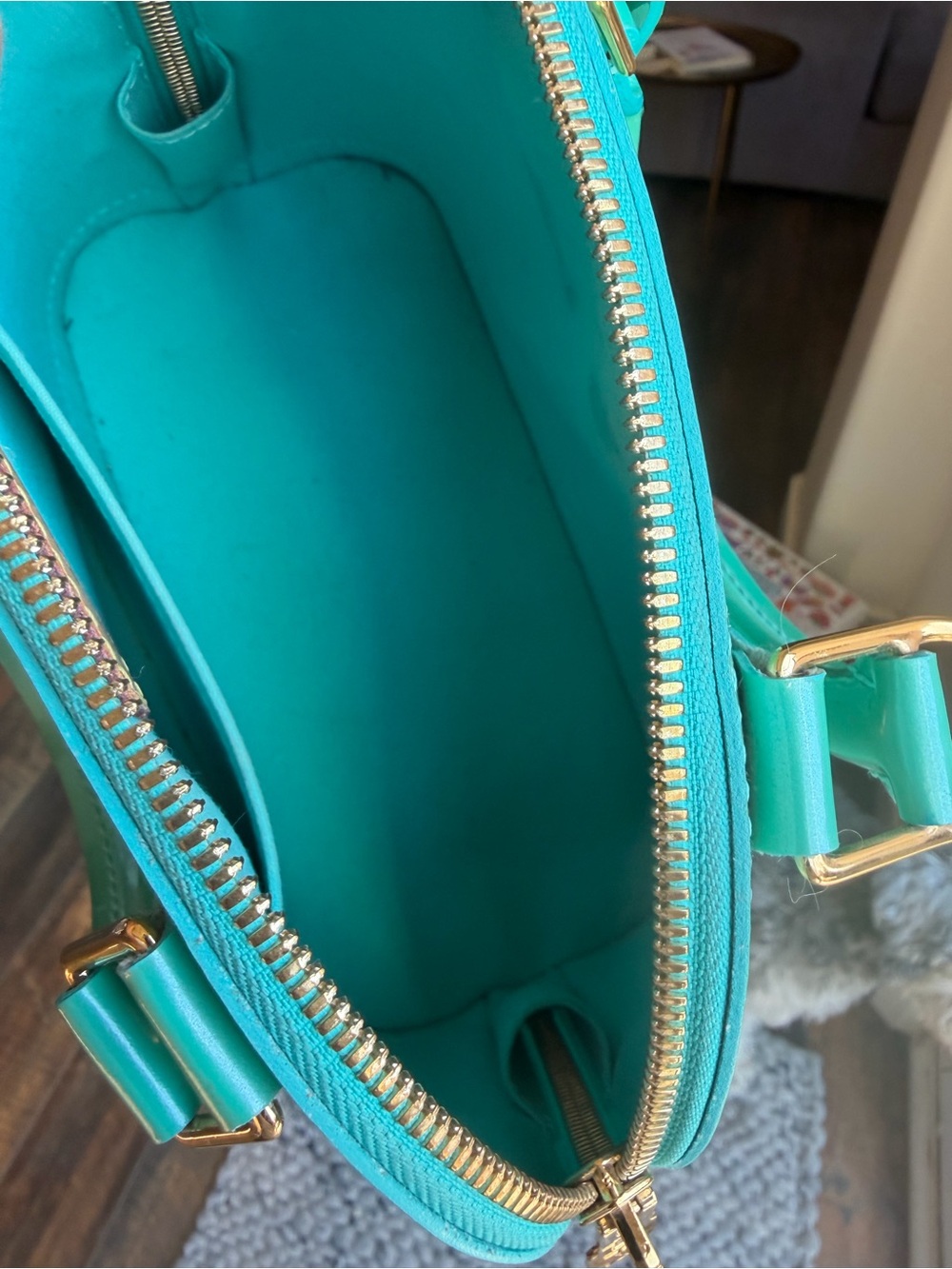 Louis Vuitton Vernis Alma BB Crossbody Bag in Blue Lagoon - Picture 14 of 16